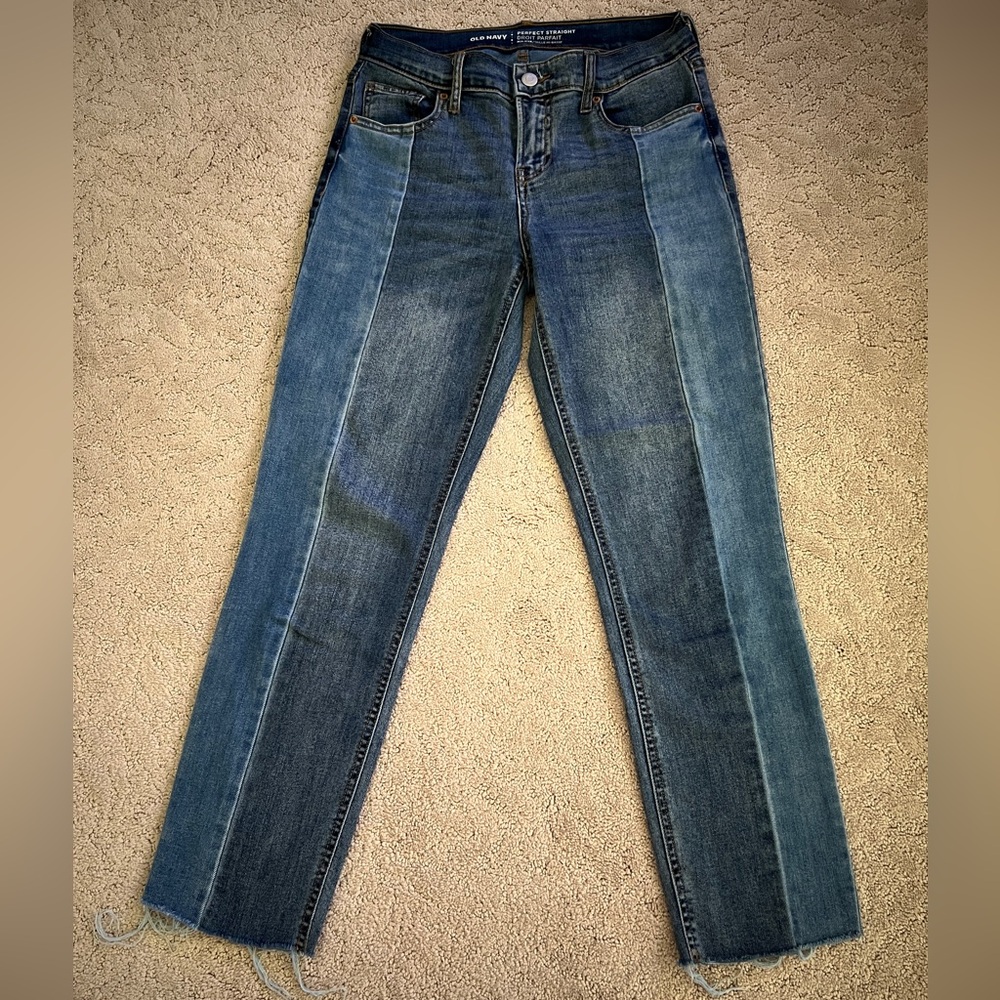 Old Navy Perfect Straight Mid-Rise Jeans